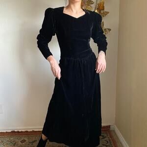 80s vintage velvet midi dress